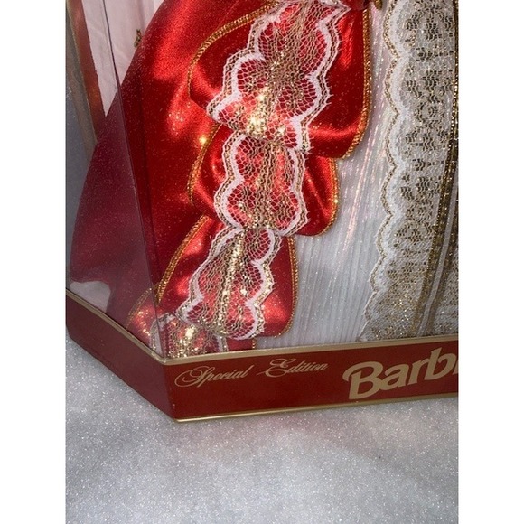 Happy Holidays 1997 Barbie Special Edition Blonde 10th Anniversary Collector - Picture 3 of 6
